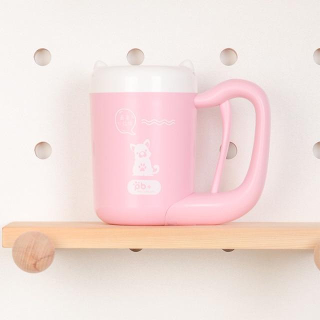 Le Bain de Pattes: Paw-cleaning cup