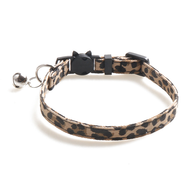 Le Léopard: Leopard print cat collar with bell