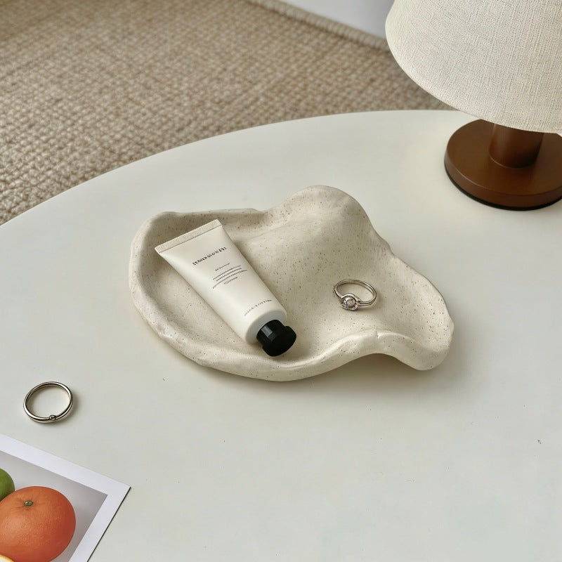 Le Galet: Free-form ceramic jewellery dish