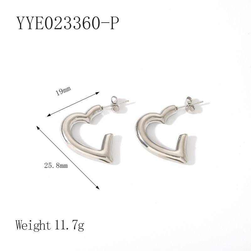 Le Cœur: Open heart hoop earrings