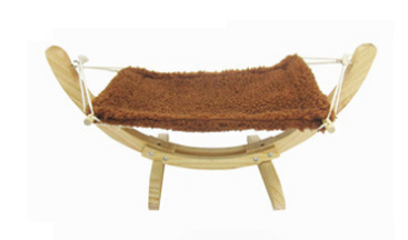 Le Transat: Wooden cat lounger with plush hammock