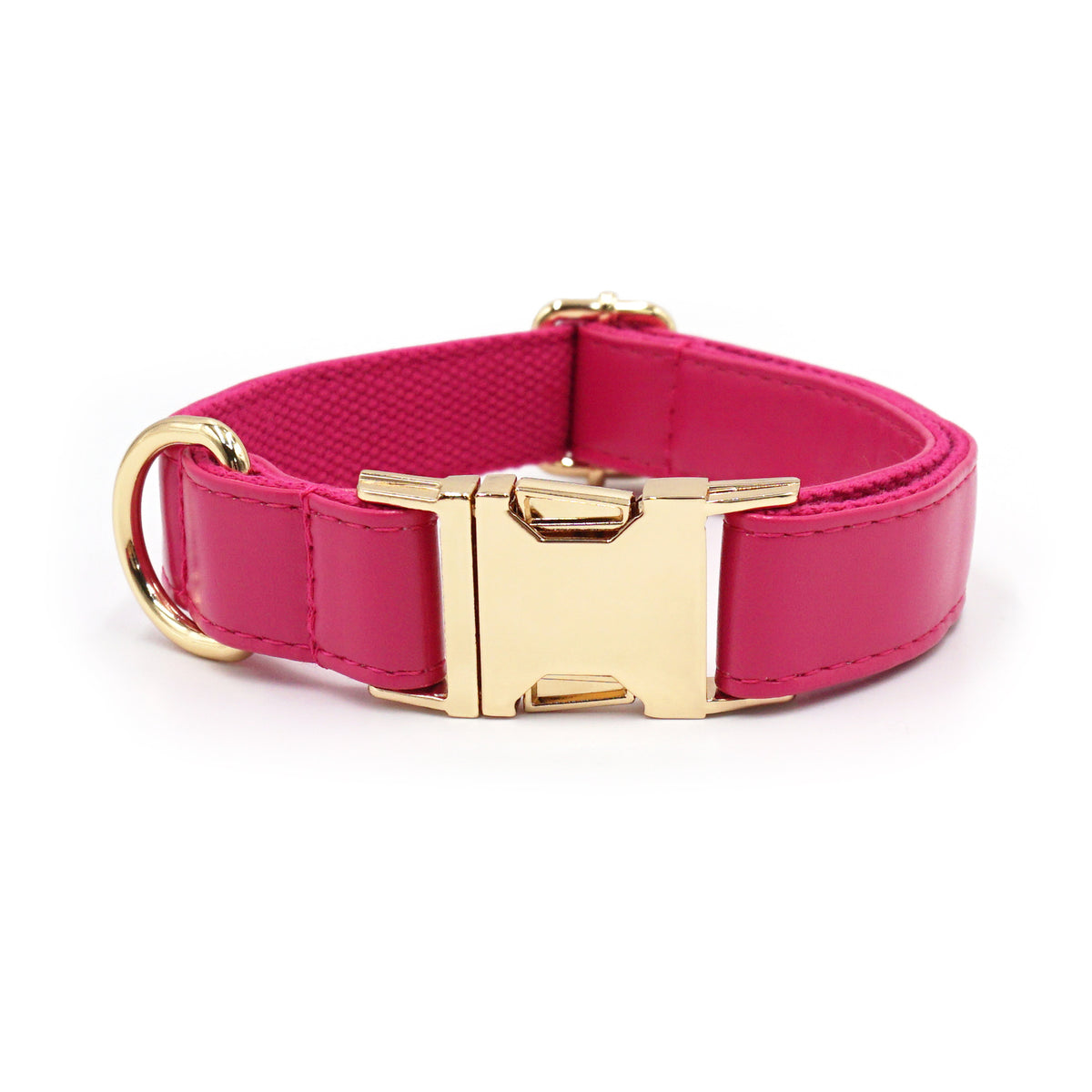 Le Doré: Leather-look dog collar with gold buckle