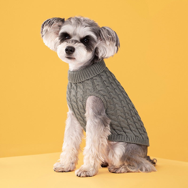 Le Tricot cable-knit sweater in grey