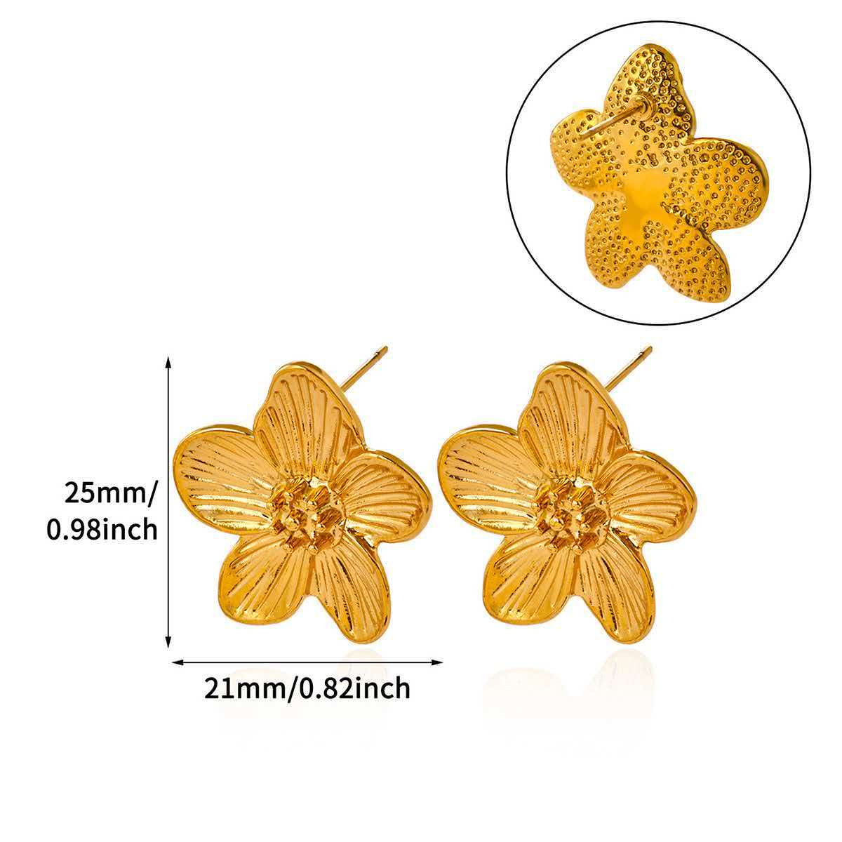 La Fleur: Sculpted flower stud earrings