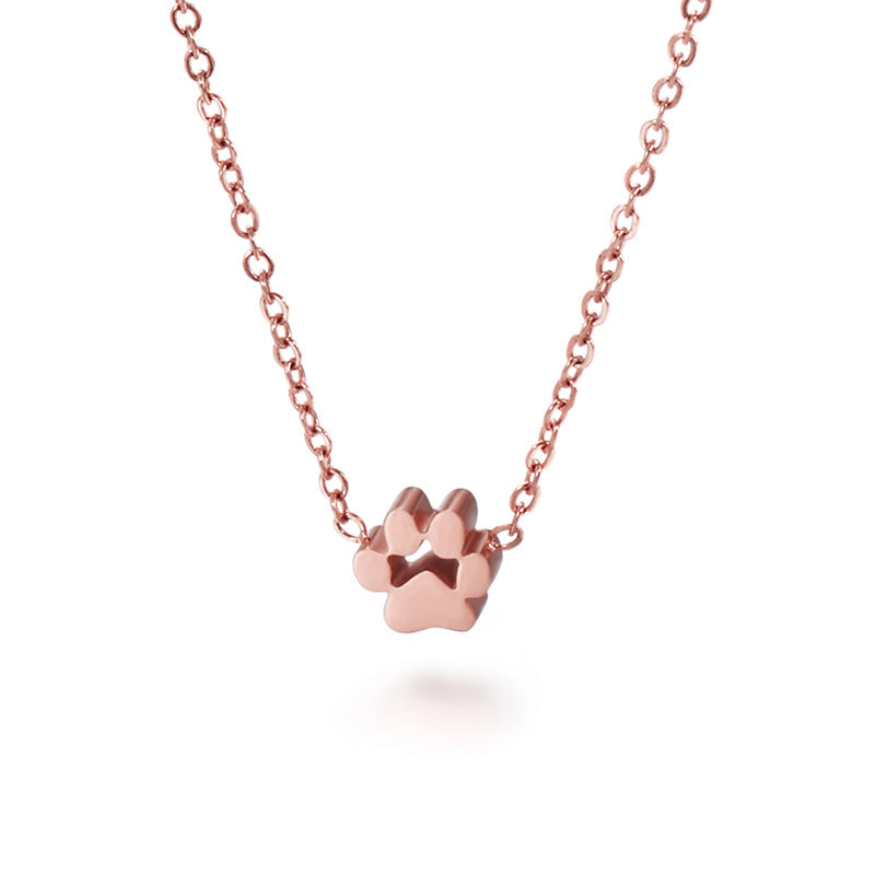 La Patte: Paw pendant necklace